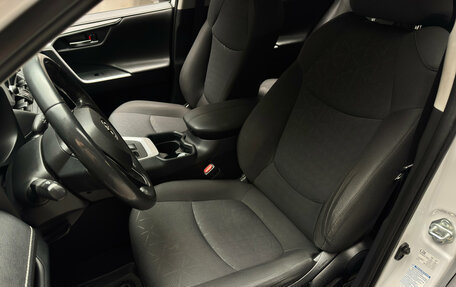 Toyota RAV4, 2021 год, 3 480 000 рублей, 14 фотография