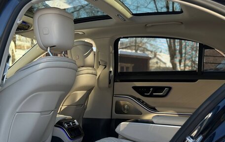 Mercedes-Benz S-Класс, 2022 год, 11 000 000 рублей, 26 фотография