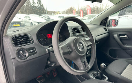 Volkswagen Polo VI (EU Market), 2012 год, 750 000 рублей, 12 фотография