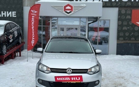 Volkswagen Polo VI (EU Market), 2012 год, 750 000 рублей, 2 фотография