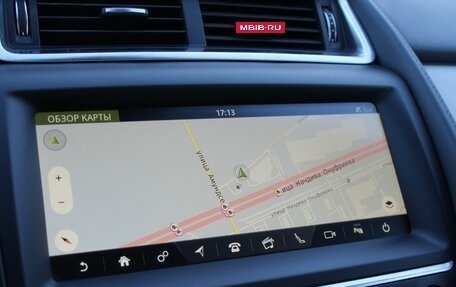 Jaguar E-Pace, 2020 год, 3 000 000 рублей, 18 фотография