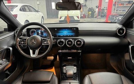 Mercedes-Benz A-Класс, 2023 год, 2 030 000 рублей, 9 фотография