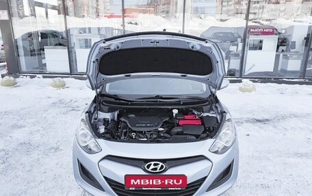 Hyundai i30 II рестайлинг, 2012 год, 849 000 рублей, 11 фотография