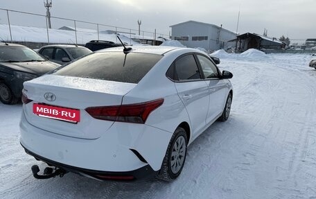 Hyundai Solaris II рестайлинг, 2021 год, 1 700 000 рублей, 5 фотография