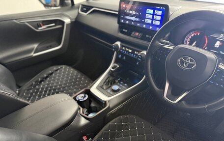 Toyota RAV4, 2020 год, 3 800 000 рублей, 10 фотография
