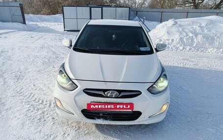 Hyundai Solaris II рестайлинг, 2013 год, 705 000 рублей, 5 фотография
