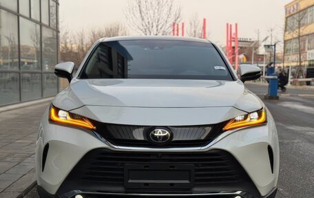 Toyota Harrier, 2021 год, 4 300 000 рублей, 3 фотография