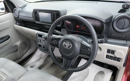 Toyota Passo III, 2018 год, 999 000 рублей, 11 фотография