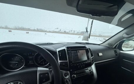 Toyota Land Cruiser 200, 2013 год, 3 400 000 рублей, 10 фотография