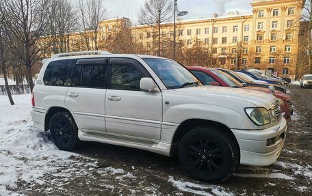 Toyota Land Cruiser 100 рестайлинг 2, 2003 год, 2 350 000 рублей, 7 фотография