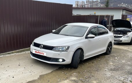 Volkswagen Jetta VI, 2012 год, 650 000 рублей, 2 фотография