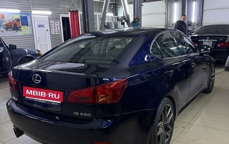 Lexus IS II рестайлинг 2, 2007 год, 1 180 000 рублей, 10 фотография