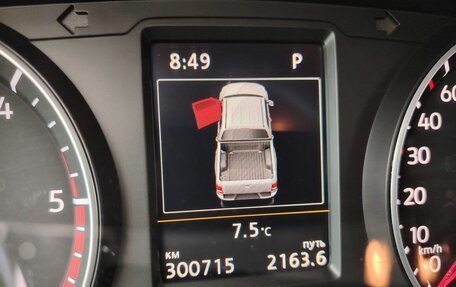 Volkswagen Amarok I рестайлинг, 2018 год, 3 100 000 рублей, 7 фотография