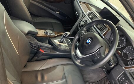 BMW 3 серия, 2016 год, 1 750 000 рублей, 11 фотография