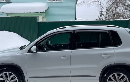 Volkswagen Tiguan I, 2016 год, 2 800 000 рублей, 3 фотография