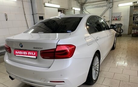 BMW 3 серия, 2016 год, 1 750 000 рублей, 9 фотография