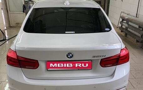 BMW 3 серия, 2016 год, 1 750 000 рублей, 10 фотография