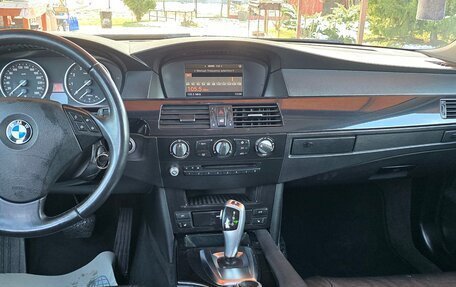 BMW 5 серия, 2008 год, 1 030 000 рублей, 8 фотография