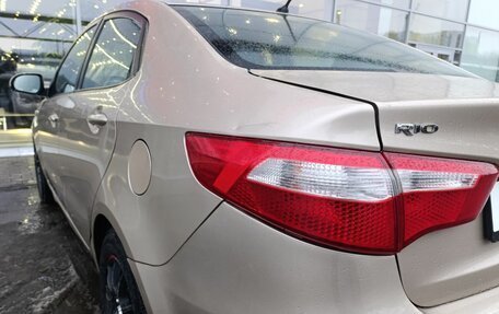 KIA Rio III рестайлинг, 2013 год, 420 000 рублей, 13 фотография