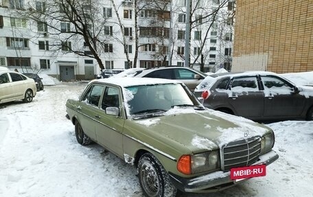 Mercedes-Benz W123, 1983 год, 400 000 рублей, 2 фотография