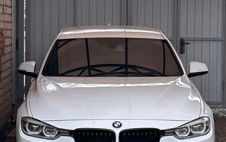 BMW 3 серия, 2016 год, 2 700 000 рублей, 1 фотография