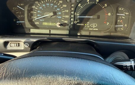 Lexus LX II, 1999 год, 1 850 000 рублей, 16 фотография