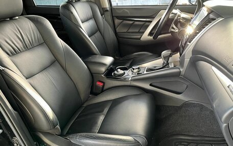 Mitsubishi Pajero Sport III рестайлинг, 2019 год, 3 600 000 рублей, 19 фотография