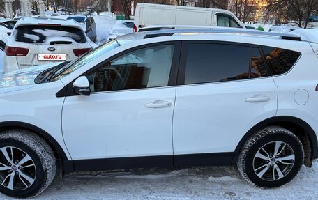 Toyota RAV4, 2018 год, 2 241 000 рублей, 6 фотография