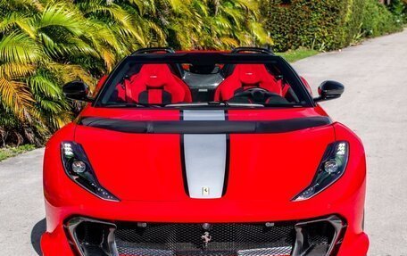 Ferrari 812, 2023 год, 235 000 000 рублей, 5 фотография