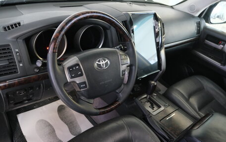Toyota Land Cruiser 200, 2010 год, 3 349 000 рублей, 13 фотография