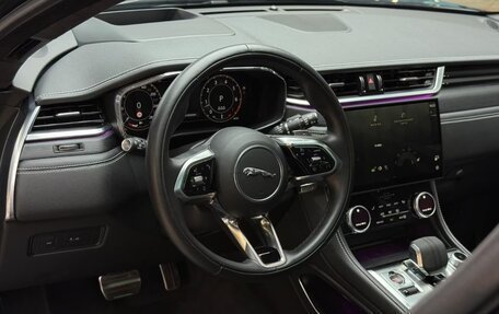 Jaguar F-Pace, 2024 год, 11 140 000 рублей, 16 фотография