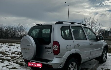 Chevrolet Niva I рестайлинг, 2016 год, 620 000 рублей, 2 фотография