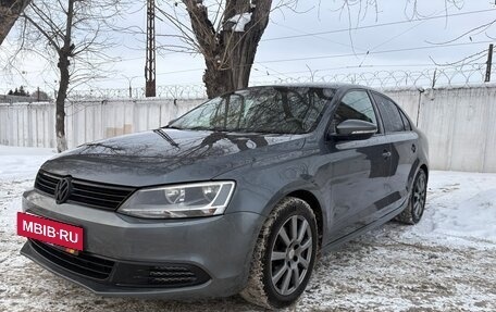 Volkswagen Jetta VI, 2012 год, 1 200 000 рублей, 2 фотография