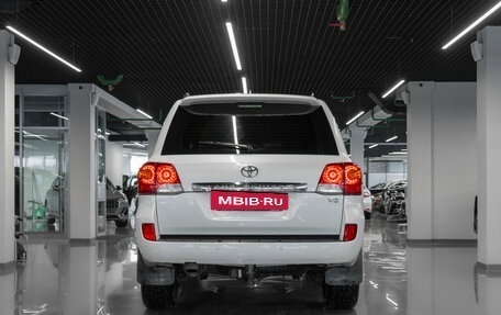 Toyota Land Cruiser 200, 2013 год, 3 590 000 рублей, 6 фотография