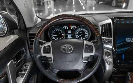 Toyota Land Cruiser 200, 2013 год, 3 590 000 рублей, 10 фотография