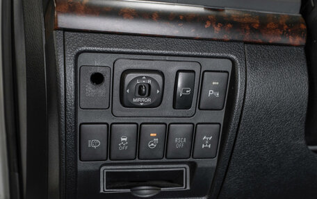 Toyota Land Cruiser 200, 2013 год, 3 590 000 рублей, 21 фотография