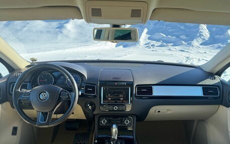 Volkswagen Touareg III, 2011 год, 1 950 000 рублей, 19 фотография