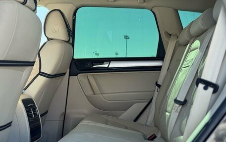 Volkswagen Touareg III, 2011 год, 1 950 000 рублей, 27 фотография