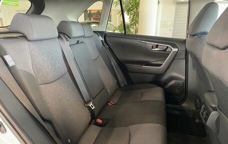 Toyota RAV4, 2020 год, 3 160 000 рублей, 13 фотография