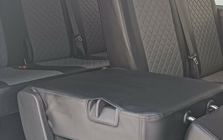 Volkswagen Caravelle T6 рестайлинг, 2020 год, 4 200 000 рублей, 11 фотография