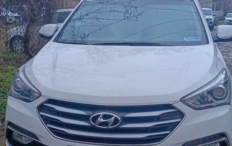 Hyundai Santa Fe III рестайлинг, 2018 год, 2 300 000 рублей, 2 фотография