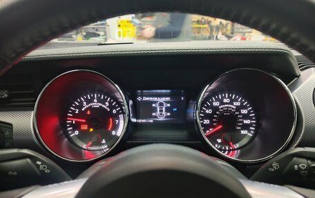 Ford Mustang VI рестайлинг, 2017 год, 2 700 000 рублей, 5 фотография