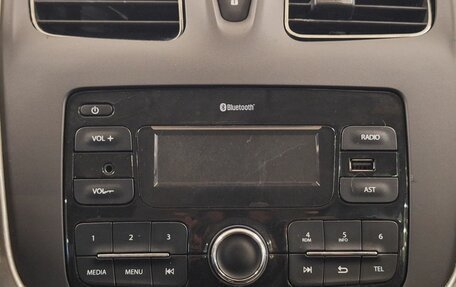 Renault Logan II, 2022 год, 990 000 рублей, 9 фотография