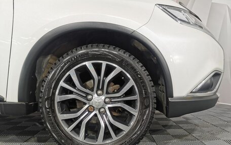 Mitsubishi Outlander III рестайлинг 3, 2018 год, 2 195 000 рублей, 9 фотография