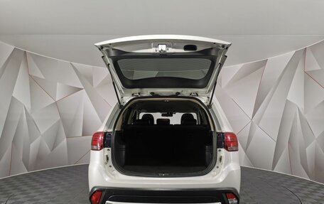 Mitsubishi Outlander III рестайлинг 3, 2018 год, 2 195 000 рублей, 12 фотография