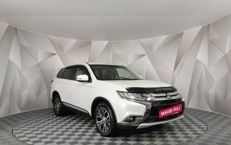 Mitsubishi Outlander III рестайлинг 3, 2018 год, 2 195 000 рублей, 3 фотография