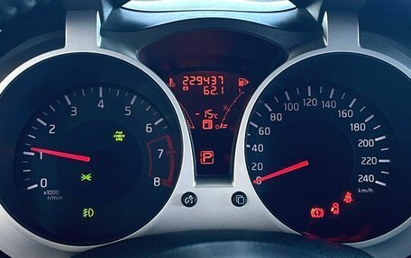 Nissan Juke II, 2011 год, 850 000 рублей, 15 фотография