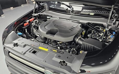 Land Rover Defender II, 2025 год, 10 900 000 рублей, 10 фотография