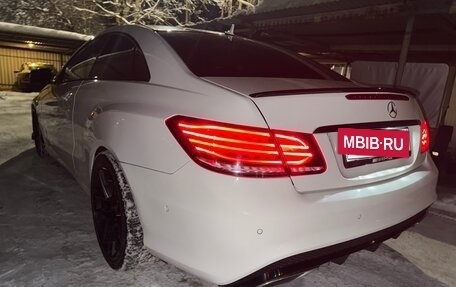 Mercedes-Benz E-Класс, 2013 год, 2 100 000 рублей, 5 фотография