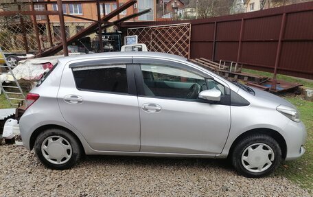 Toyota Vitz, 2011 год, 795 000 рублей, 2 фотография